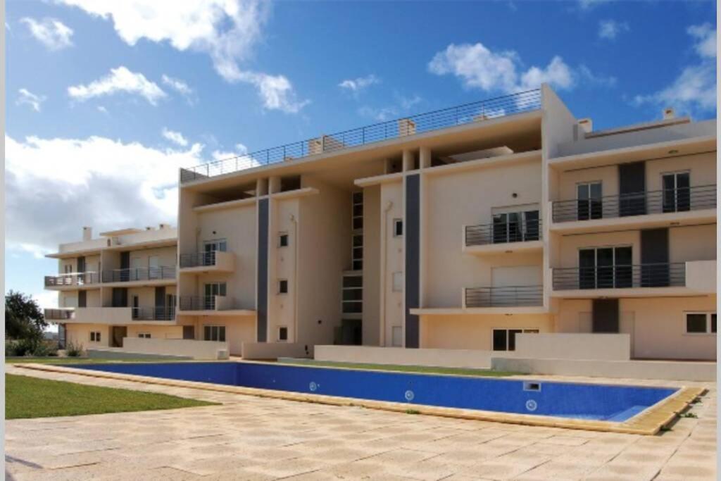 Modern 3 Bedroom Pool View. Albufeira Exteriér fotografie